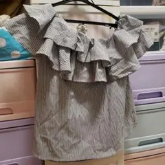 ストライプ フリル ワンショルダーブラウス