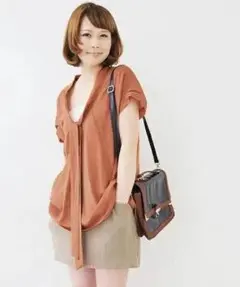 ボウタイチュニック