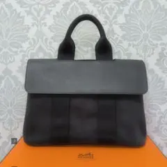 極美品*゜HERMES エルメス ヴァルパライソ PM ブラック 専用ポーチ付き 2026年最新】エルメス ヴァルパライソpmの人気アイテム - メルカリ
