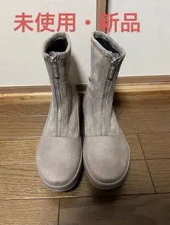 新品　ルコックスポルティフのブーツです。