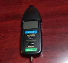 접촉이 불량한 디지털 타코미터 DT2236B, 지침 없음