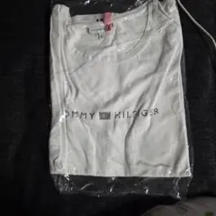 トミーヒルフィガー Mサイズ