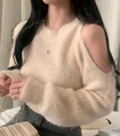レディース　長袖　ニット　肩出し　ホワイト　アプリコット　オフショル　韓国