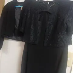 ブラックワンピーススーツ ショートジャケット付きサイズ11号
