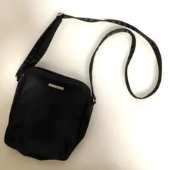 ELLE　エル　ショルダーバッグ　肩掛け　ブラック