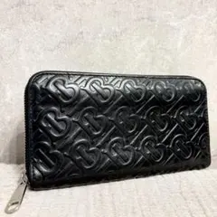 美品　バーバリー　TB モノグラム　エンボス　ラウンドファスナー　長財布　黒