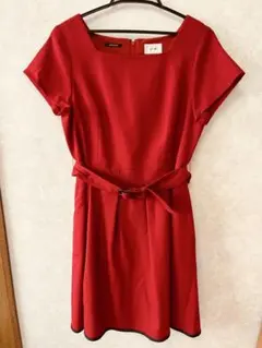 レディース　半袖 赤　ひざ丈ワンピース ロングワンピース　13号
