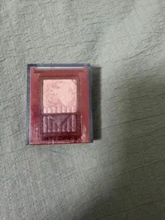 アイシャドウ