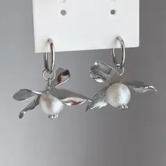 ハンドメイド イヤリング フープイヤリング フラワー 花 パール シルバー