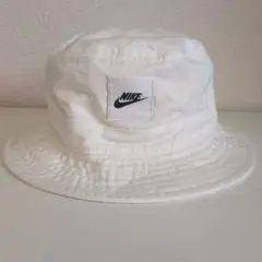 NIKE　ロゴテープ　バケットハット　ホワイト　ナイキ