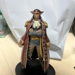 ワンピース　ゴール D ロジャー　フィギュア