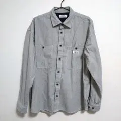 ストライプ長袖シャツ