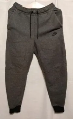 ナイキ　NIKE　テックフリースパンツ　ジョガーパンツ　スウェットパンツ　グレー