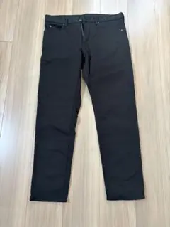 メンズ ブラック デニムパンツ シンプルのサムネイル