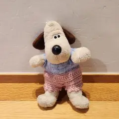 グルミット キーホルダー 服 ニット 冬