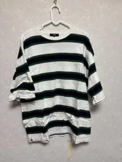 グリーン Tシャツ