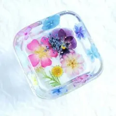 NO.61●固まるハーバリウム食品接触OK●お花のスクエアトレイ/四角い小物入れ