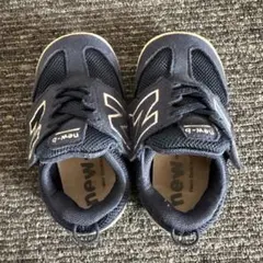 new balance ネイビー キッズスニーカー 13.5cm
