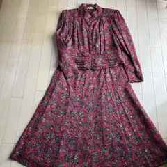 【新品未使用】長袖セットアップ　花柄