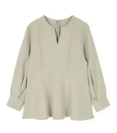 ur’s キーネックボリュームスリーブペプラムトップス