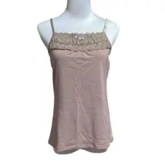 axes femme ピンクベージュ レースキャミソール