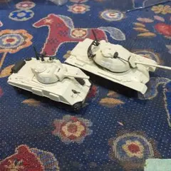 ダイキャスト戦車2台のサムネイル