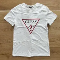 GUESS ゲス トライアングルロゴ Tシャツ ホワイトのサムネイル