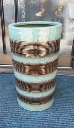 アンティーク調 傘立て 陶器製 グリーン縦、43センチ、横30センチ