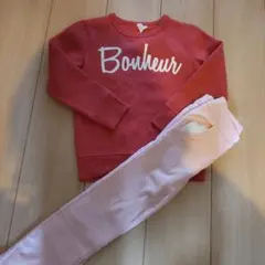 ラーゴム 赤いトレーナーとピンクパンツセット