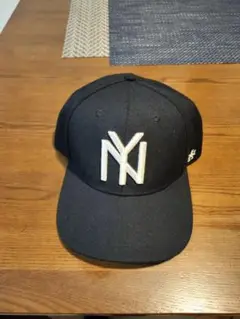Needle NYロゴ ベースボールキャップ