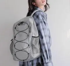 極美品　LOWRYSFARM ＬＦ１０ポケ２ＲＯＯＭ　リュック　グレーのサムネイル