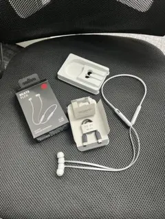 Beats Flex ワイヤレスイヤホン グレー