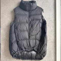 ＋J プラスジェイ ダウンボリュームベストDARK GRAY