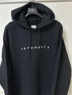 2026年最新】vetementsパーカーの人気アイテム - メルカリ