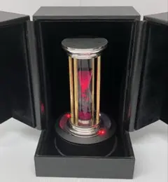 東京貴宝 ロイヤルアワーグラス サファイア 50ct 宝石時計　※欠品部分あり 東京貴宝 ロイヤルアワーグラス サファイア 50ct 宝石時計 ※欠品部分