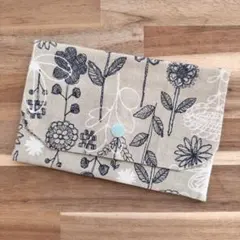 383 母子手帳 お薬手帳 マルチケース 通帳入れ ハンドメイド お花