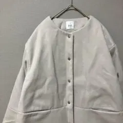 ドレスキップ ノーカラージャケット(M)グレージュ無地　キレイめカジュアル