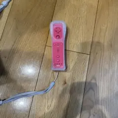 Wiiコントローラー:ピンク 付属品: シリコンジャケット、ストラップ