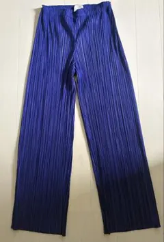 PLEATS PLEASE イッセイミヤケ パンツ（ブルー） - メルカリ