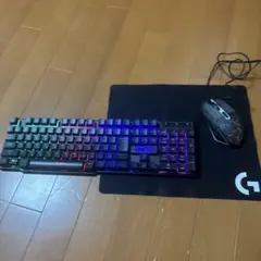ゲーミングキーボードとゲーミングマウスとロジクールのマウスパッド