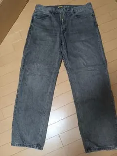 w34リーバイス LOOSEデニムパンツ ブラック シルバータブ バギー