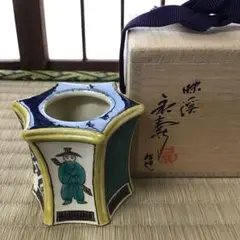 Ｒ４５４　香合　『味渓窯　矢口永寿造』『染付蝶絵』『四方香合』　共箱　茶道具 R454 香合 『味渓窯 矢口永寿造』『染付蝶絵』『四方香合』 共箱