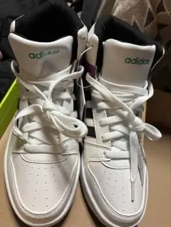 adidas ハイカットシューズ ホワイト/パープル