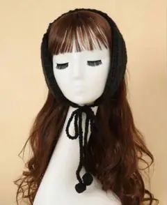 黒い編み物耳あて
