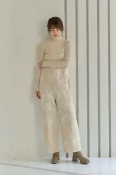 新品　Eaphi leaf pattern jacquard salopette