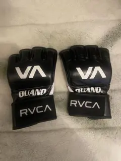 RVCAルーカ オープンフィンガーグローブ RVCA ルーカ オープンフィンガー グローブ 白 - メルカリ