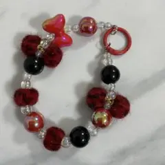 赤と黒のファーストラップ