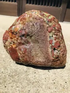珍品レア 自然石の赤石の原石 珍品レア 自然石の赤石の原石