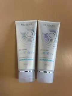 LumiSpa Limited ほか美顔器 青赤 2色の3点セット(別売り可) LumiSpa Limited ほか美顔器 青赤 2色の3点セット(別売り可) 2025