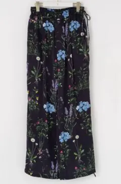 早割9/16まで【試着のみ】TICCA フラワープリントパンツ ネイビー 日本製 早割9/16まで【試着のみ】TICCA フラワープリントパンツ